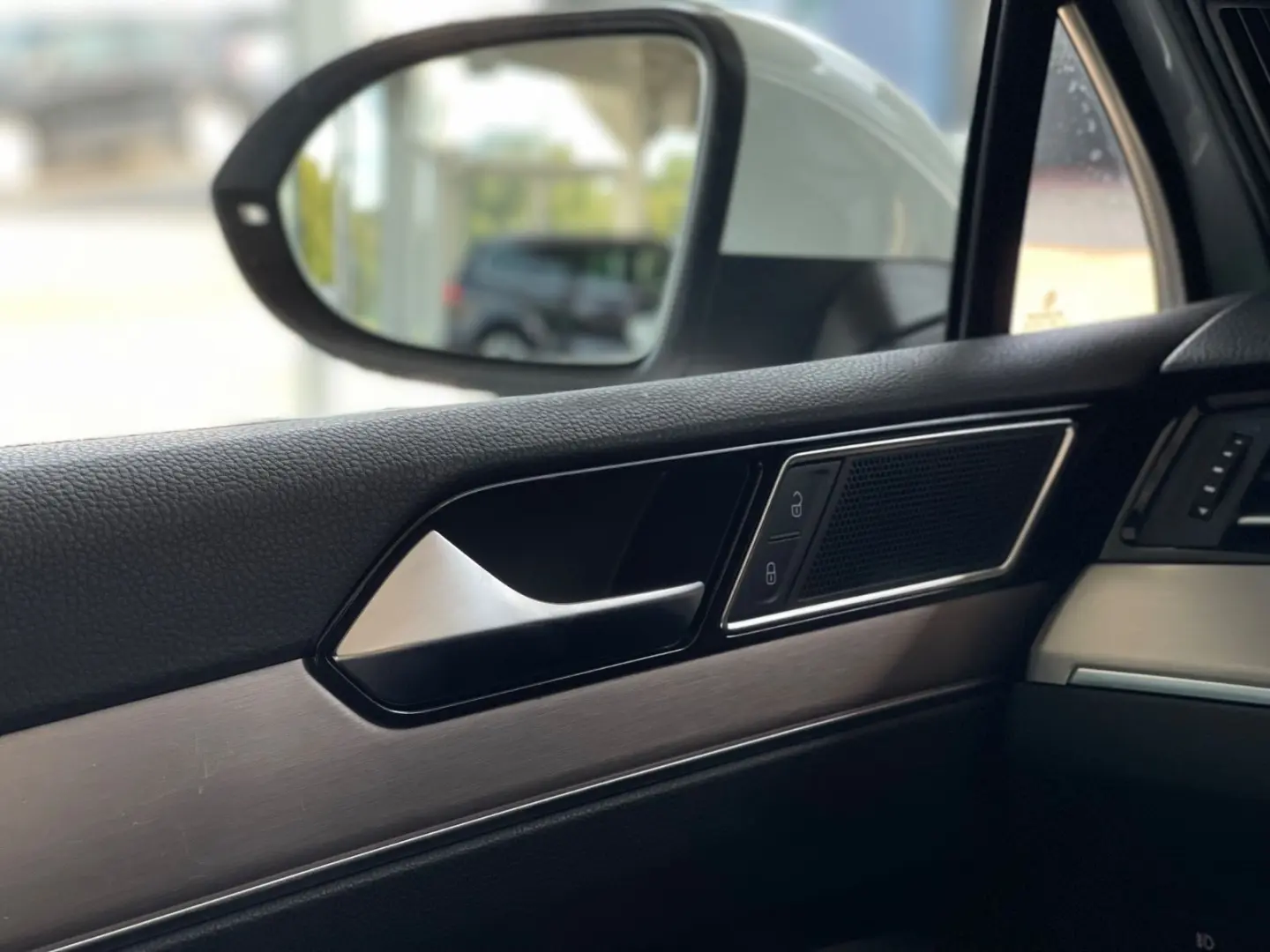 Passat*Lim.*2.0 TDI*DSG*Elegance*R-Line*IQ*CAM*