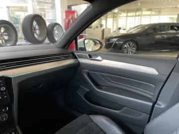 Passat*Lim.*2.0 TDI*DSG*Elegance*R-Line*IQ*CAM*
