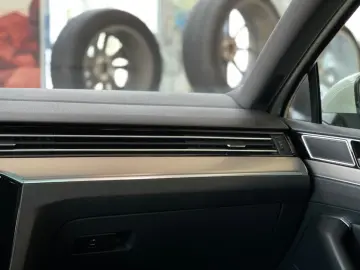 Passat*Lim.*2.0 TDI*DSG*Elegance*R-Line*IQ*CAM*