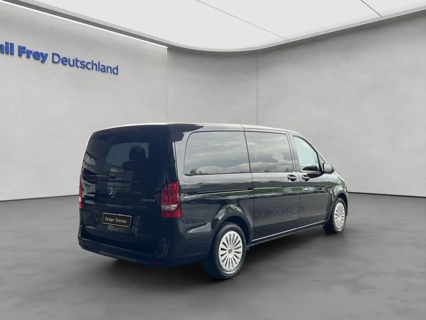 Vito 116 lang,8 Sitze,AHK,2 x Klima