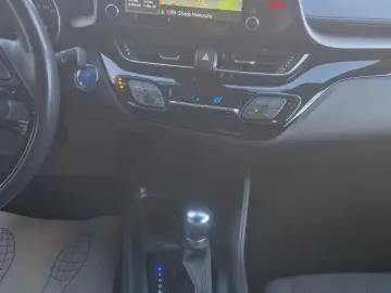 Toyota C-HR 1.8 HSD 4x2 CVT C-ult