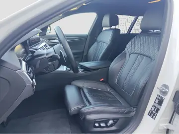 530d xDrive M Sport H&K Sound HUD Komfortsitze