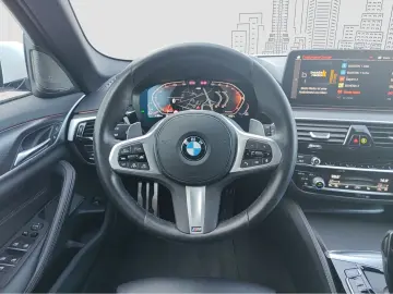 530d xDrive M Sport H&K Sound HUD Komfortsitze