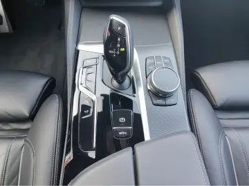 530d xDrive M Sport H&K Sound HUD Komfortsitze