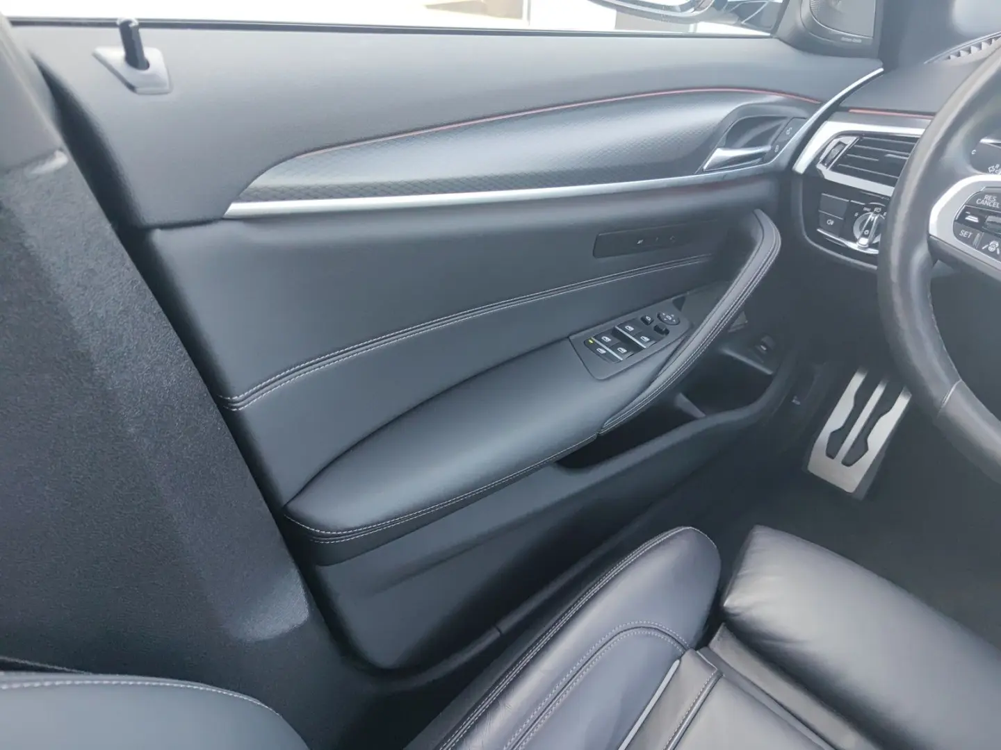 530d xDrive M Sport H&K Sound HUD Komfortsitze