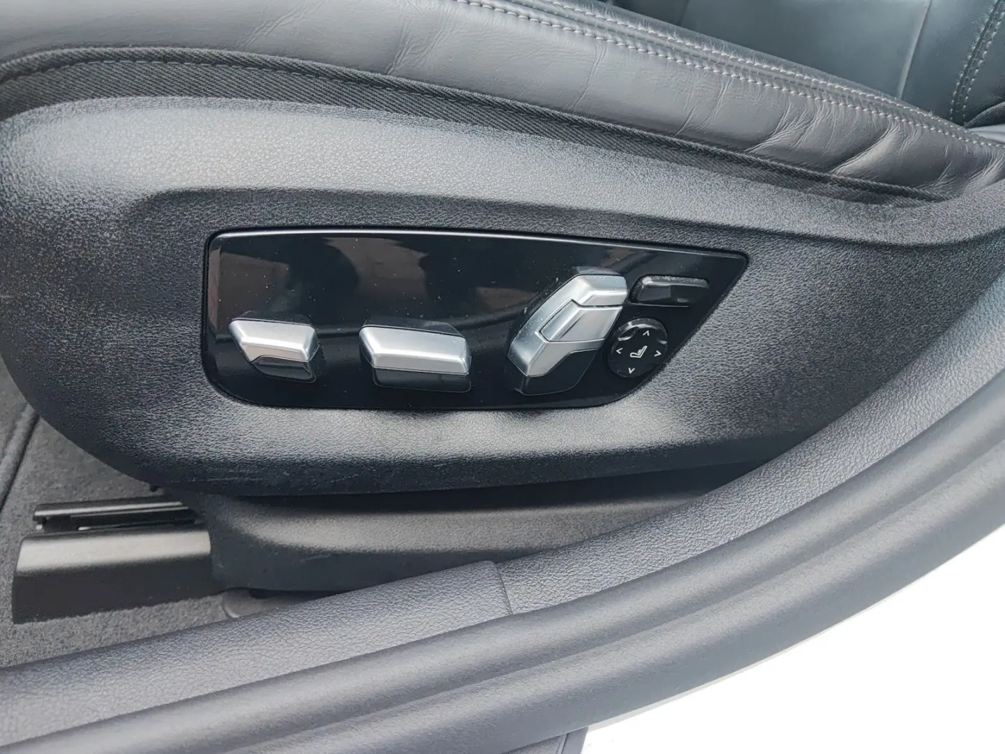 530d xDrive M Sport H&K Sound HUD Komfortsitze