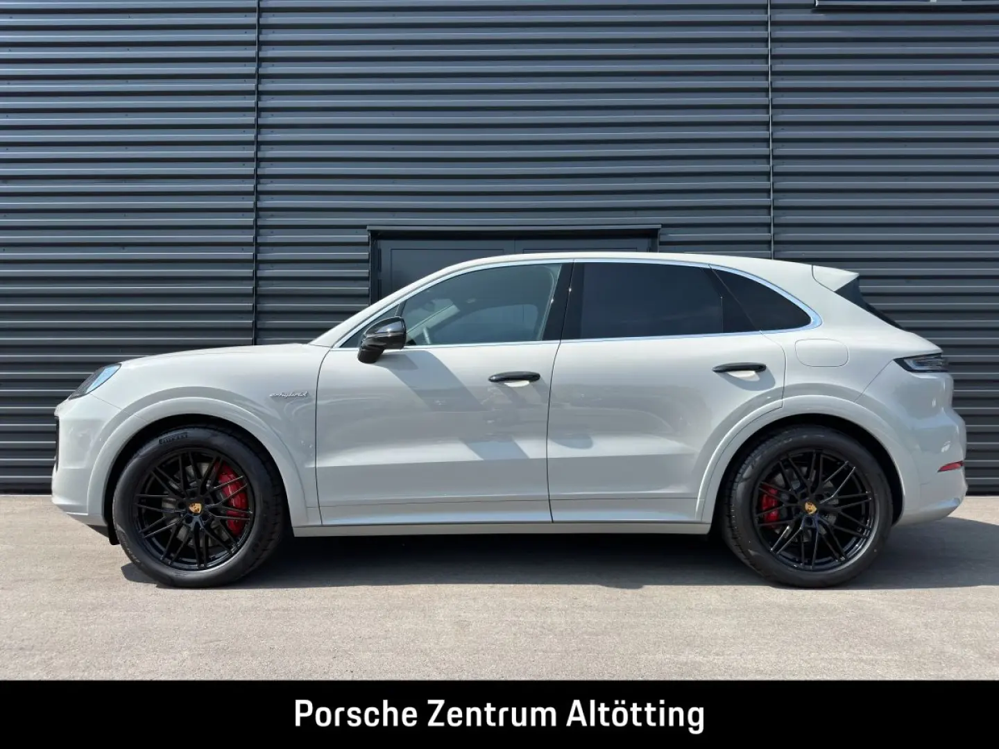 Cayenne S E-Hybrid | Hinterachslenkung | PDCC |