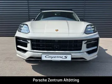 Cayenne S E-Hybrid | Hinterachslenkung | PDCC |