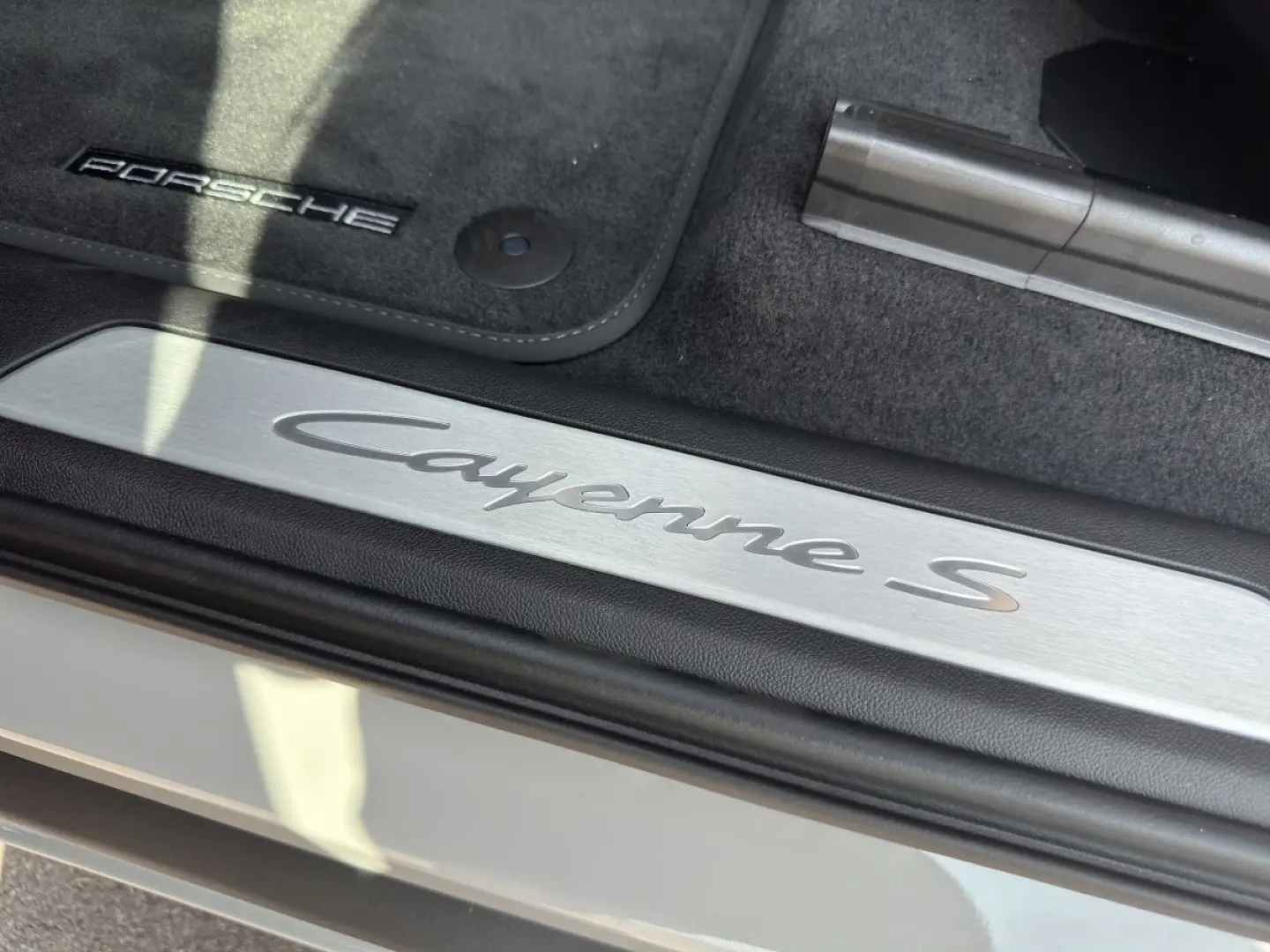 Cayenne S E-Hybrid | Hinterachslenkung | PDCC |