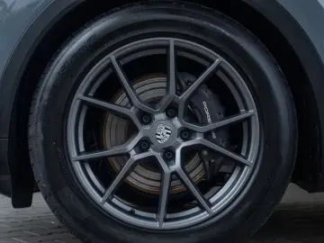 Porsche Cayenne BOSE Air Suspension Panorama