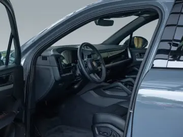 Porsche Cayenne BOSE Air Suspension Panorama