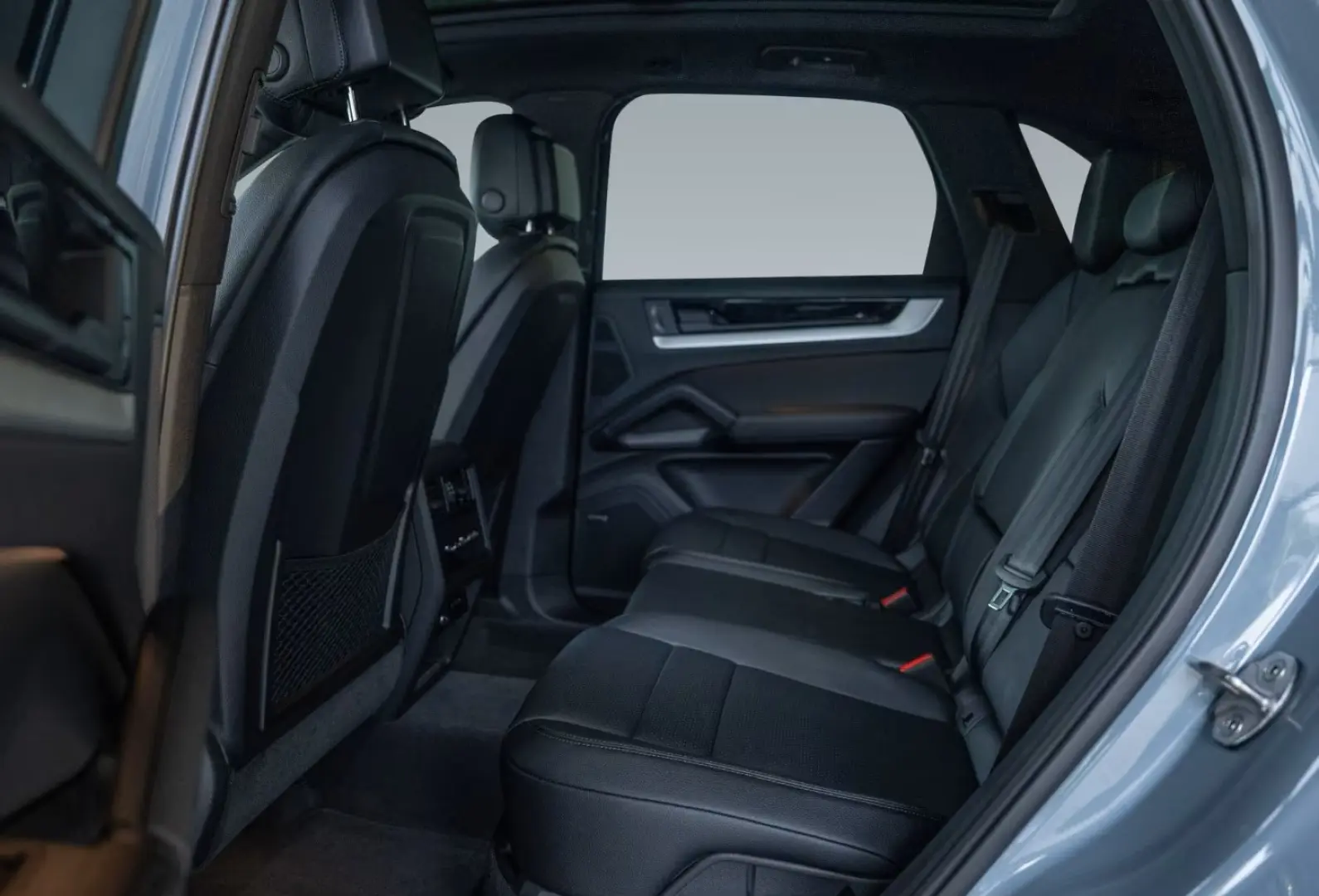 Porsche Cayenne BOSE Air Suspension Panorama