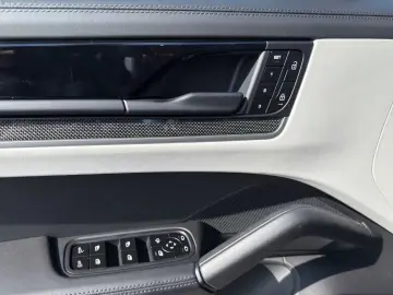 Cayenne BOSE Sportabgasanlage LED-Matrix