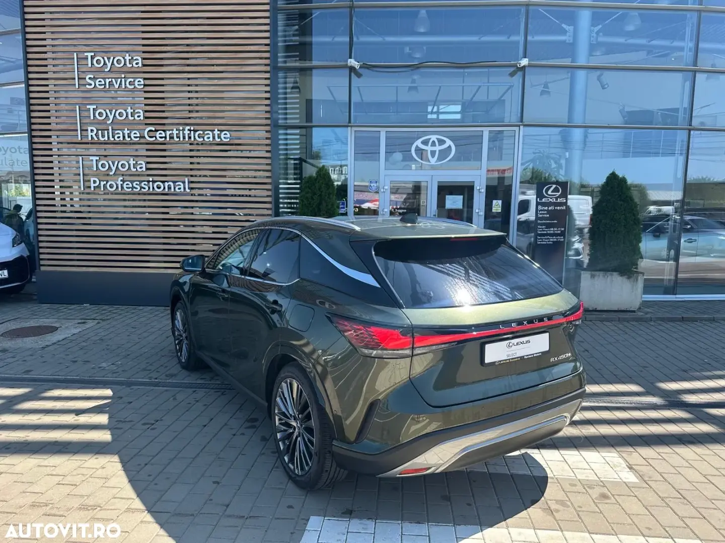 Lexus Seria RX 450h+ E-Four PHEV Luxury Mark Levinson