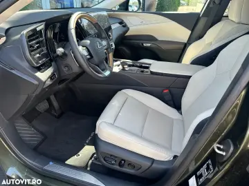 Lexus Seria RX 450h+ E-Four PHEV Luxury Mark Levinson