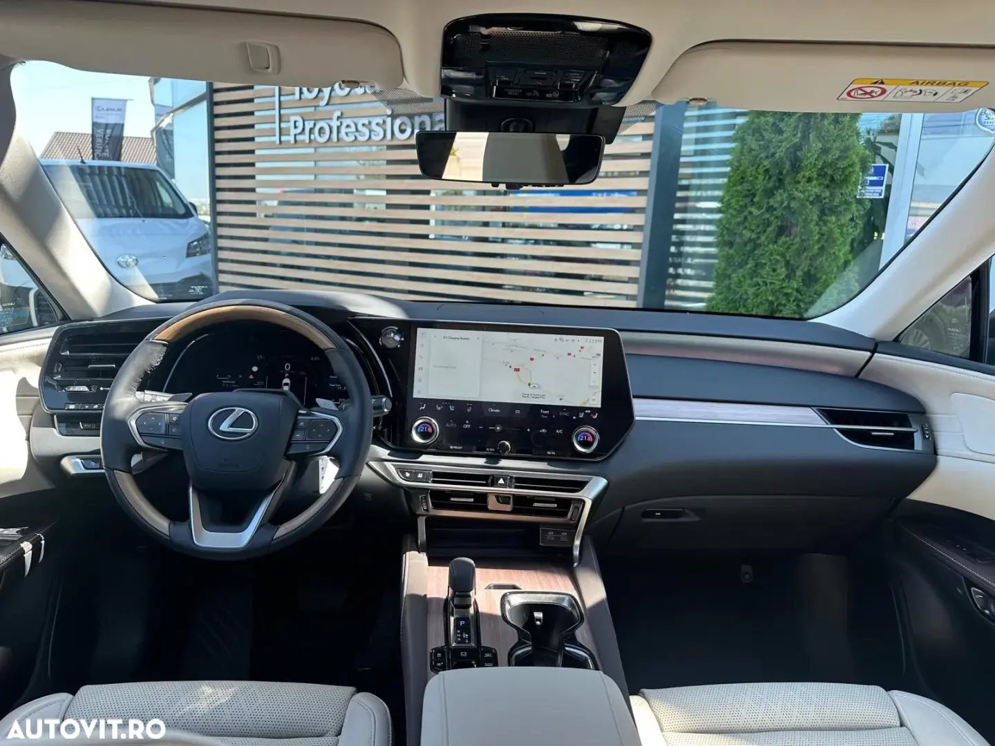 Lexus Seria RX 450h+ E-Four PHEV Luxury Mark Levinson