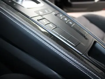 718 CAYMAN GTS BOSE/CARBON/20