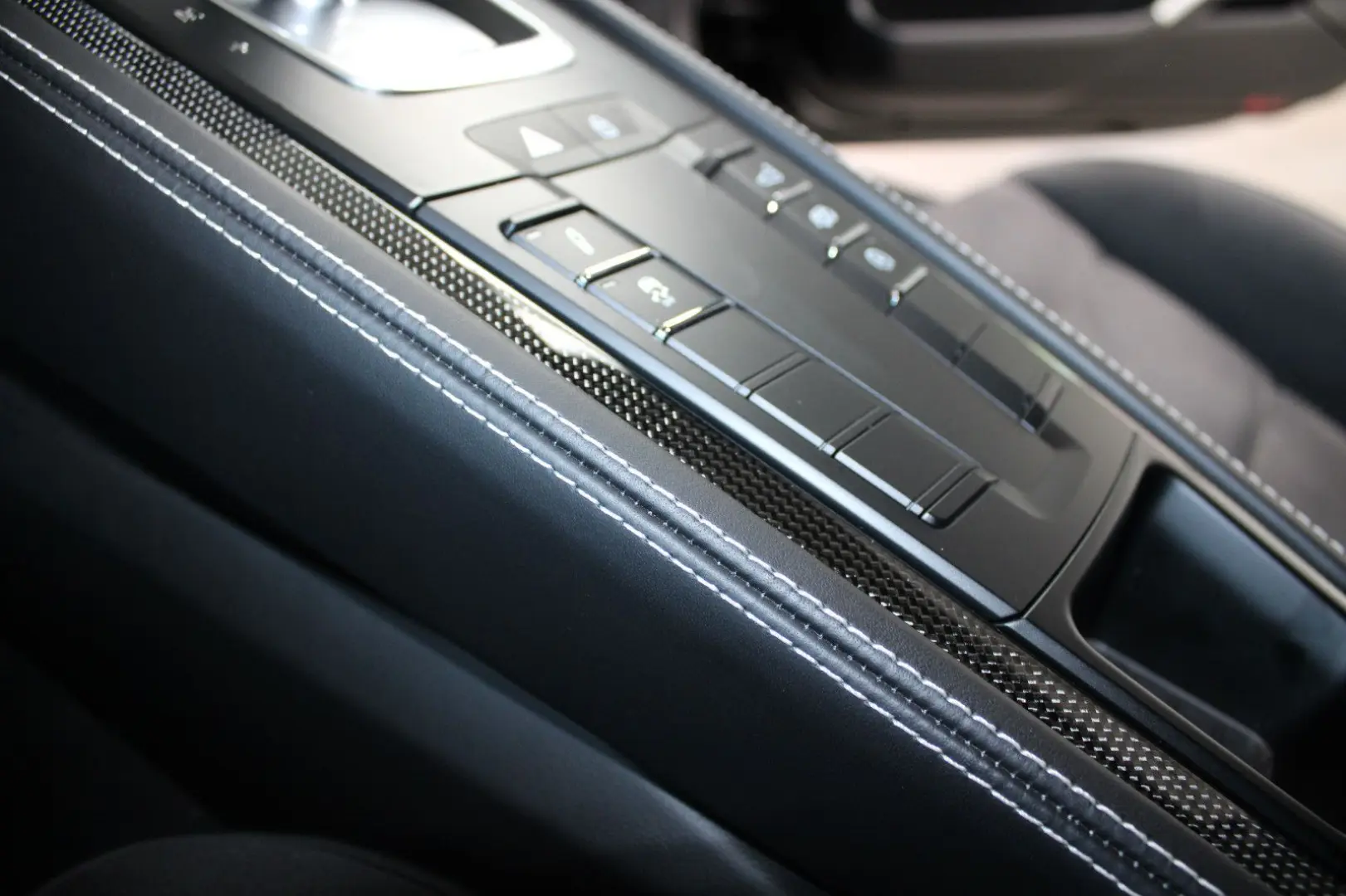 718 CAYMAN GTS BOSE/CARBON/20
