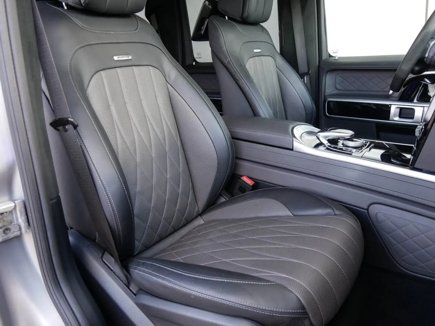 G 63 AMG |COMAND|BURM|DISTR|PANO|360°|MBeam|AHK
