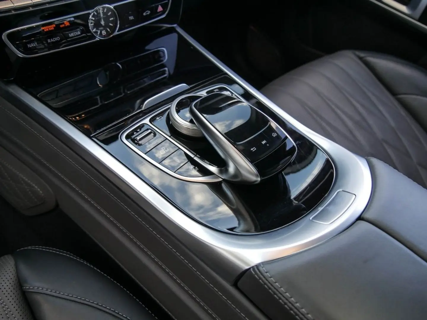 G 63 AMG |COMAND|BURM|DISTR|PANO|360°|MBeam|AHK