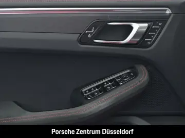 Macan GTS BOSE Luftfederung Rückfahrkamera PASM