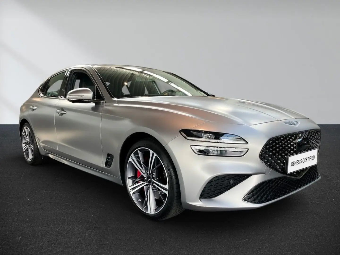 G70 2,0L Turbo Sport Allrad Mattlack vom Genesis