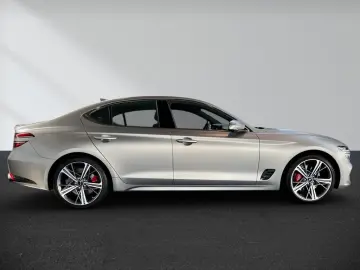 G70 2,0L Turbo Sport Allrad Mattlack vom Genesis