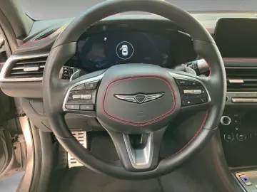 G70 2,0L Turbo Sport Allrad Mattlack vom Genesis
