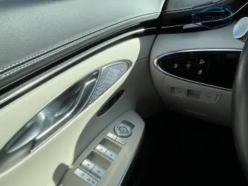GV70 2.5 T Luxury AWD Technik-Paket & Komfort...