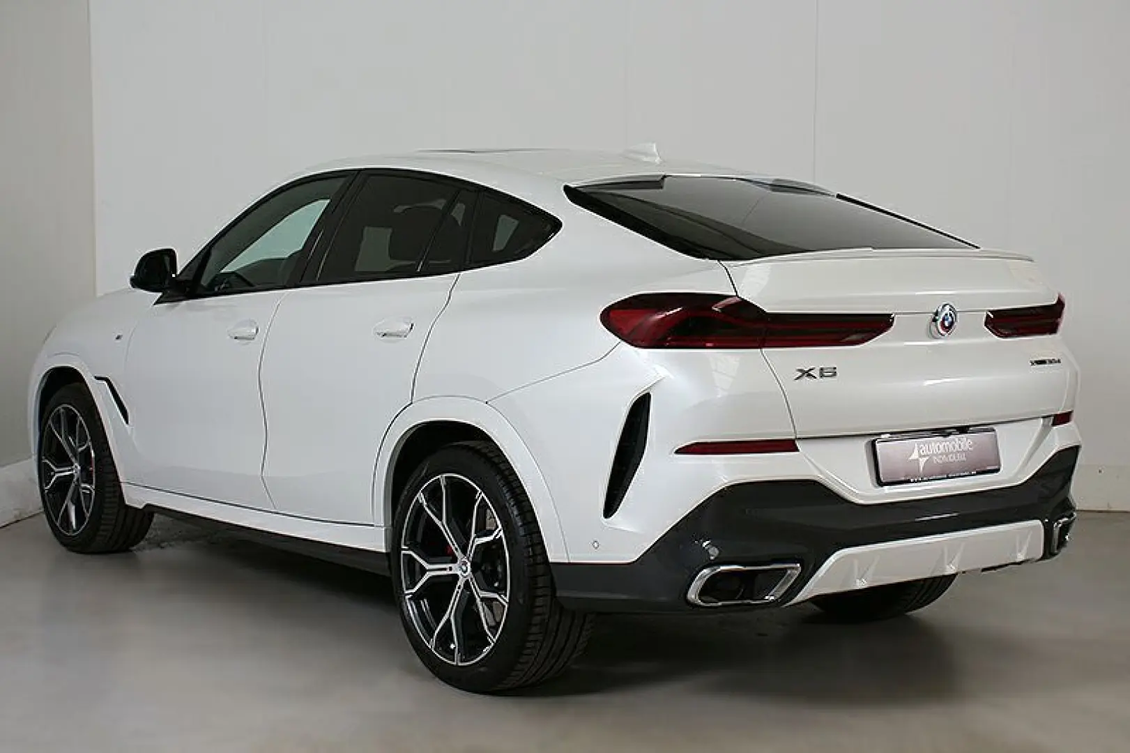X6 xDrive30dA M Sport Laser AHK Standh Nighv H&K