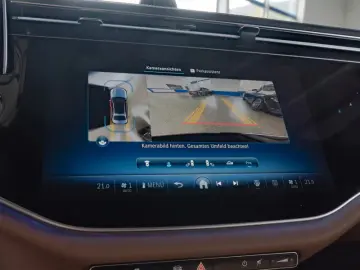 Mercedes-Benz E 220 d 4M AMG/SUPERSCREEN/DISTRONIC