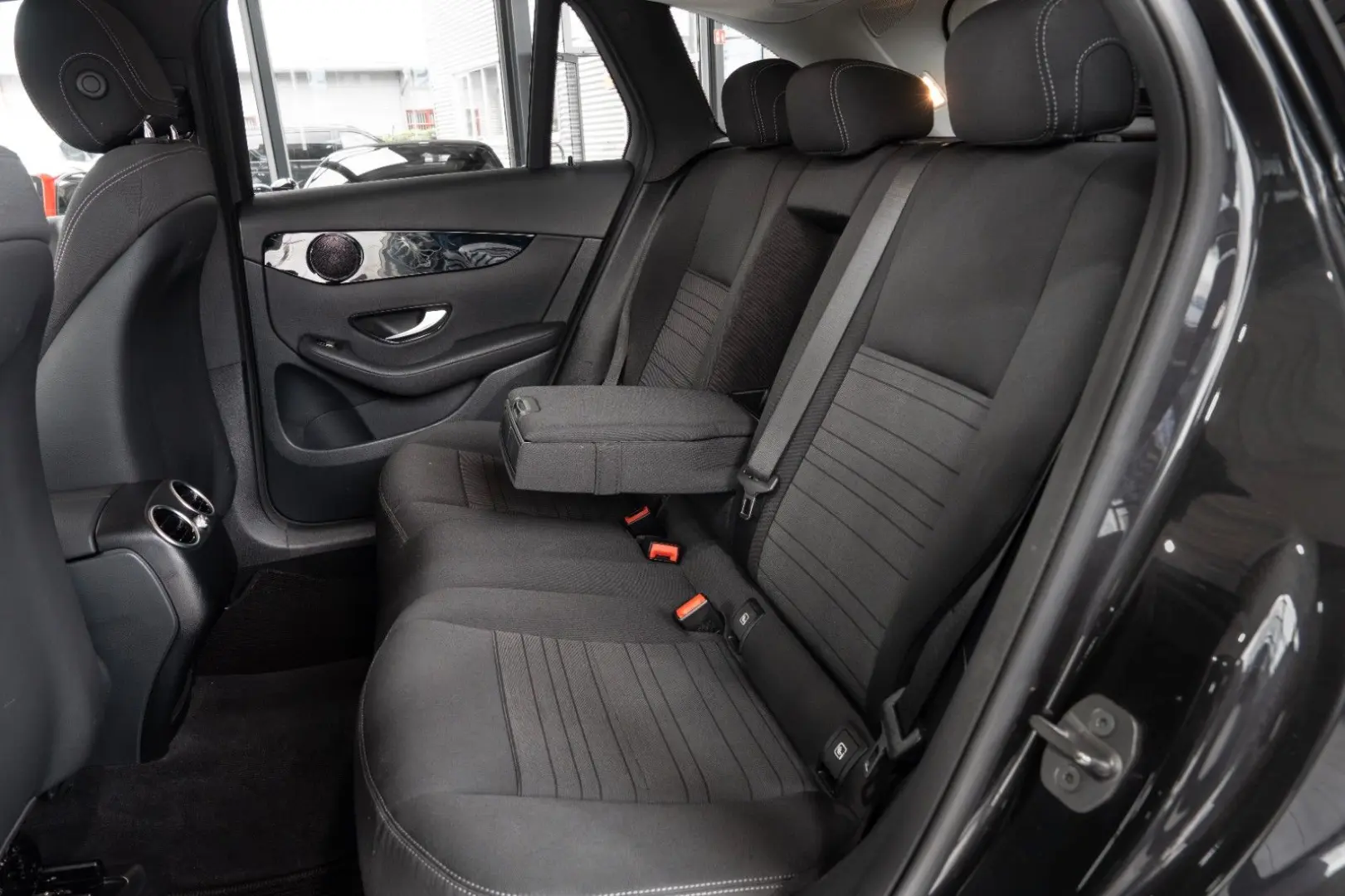 GLC 200 d 4Matic*LED-HIGH-PERF*NAVI*PDC*1.HAND