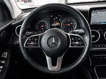 GLC 200 d 4Matic*LED-HIGH-PERF*NAVI*PDC*1.HAND