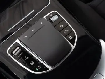 GLC 200 d 4Matic*LED-HIGH-PERF*NAVI*PDC*1.HAND