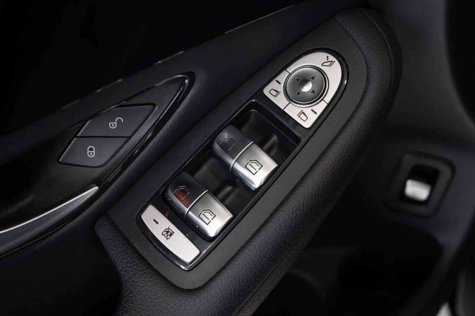 GLC 200 d 4Matic*LED-HIGH-PERF*NAVI*PDC*1.HAND