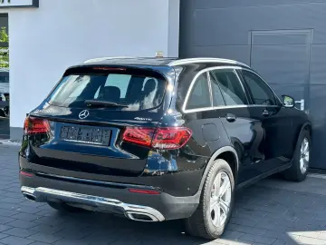 GLC 200 d 4Matic*9G*NAVI*KAMERA*AHK*NUR 39TKM
