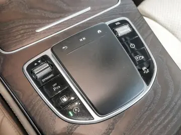 GLC 200 d 4M SPUR DISTR AHK KAMERA PDC SHZ