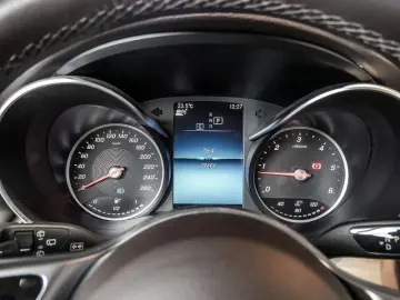 GLC 200 d 4M SPUR DISTR AHK KAMERA PDC SHZ