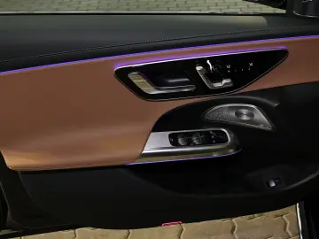Mercedes-Benz E 220 d 4M AMG/SUPERSCREEN