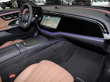 Mercedes-Benz E 220 d 4M AMG/SUPERSCREEN