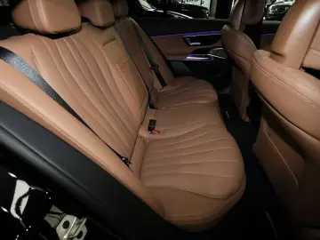 Mercedes-Benz E 220 d 4M AMG/SUPERSCREEN