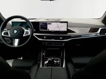X5 xDrive30d M-Sport Gestiksteuerung DAB Iconic