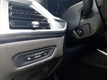 X5 xDrive30d M-Sport Gestiksteuerung DAB Iconic