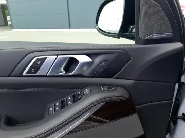X5 xDrive30d M-Sport Gestiksteuerung DAB Iconic