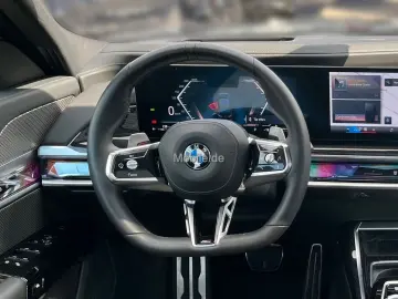 740d xDrive M Sport Autobahnas. Standhzg. Pano