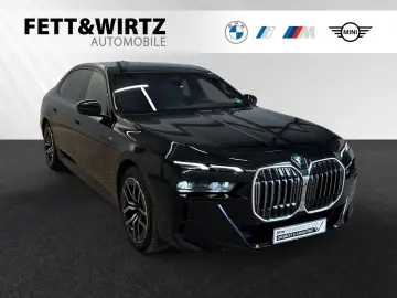 740d xDrive M Sport SkyLounge B&W Autobahnass.