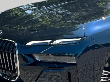 740d xDrive M Sport 21
