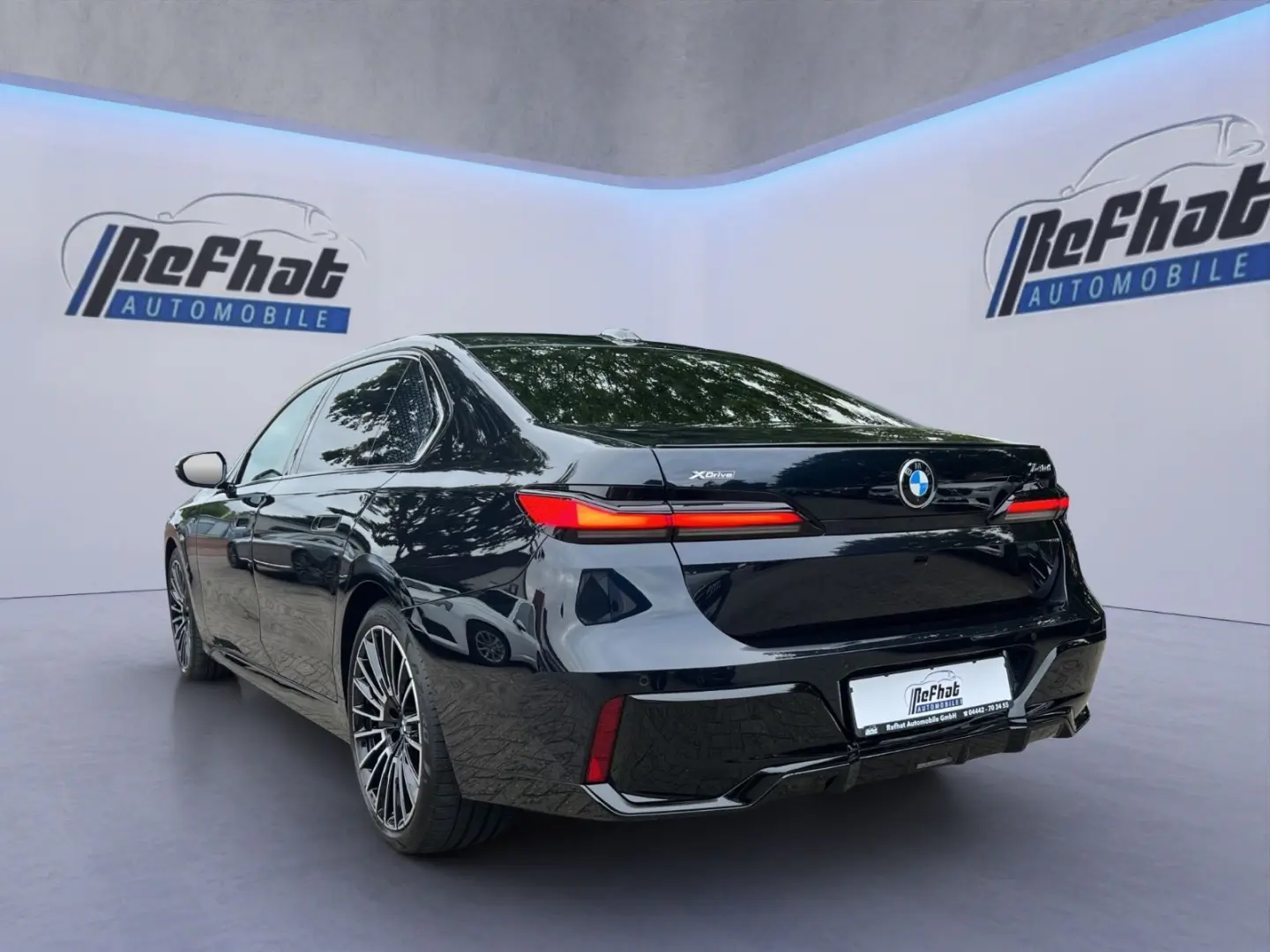 740d xDrive M-Sport*SKY-LOUNGE*B&W*LASER*INDIVID