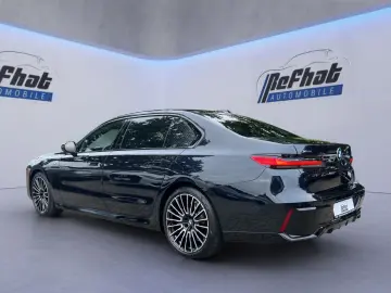 740d xDrive M-Sport*SKY-LOUNGE*B&W*LASER*INDIVID
