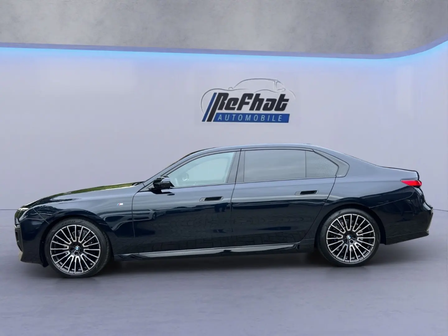 740d xDrive M-Sport*SKY-LOUNGE*B&W*LASER*INDIVID